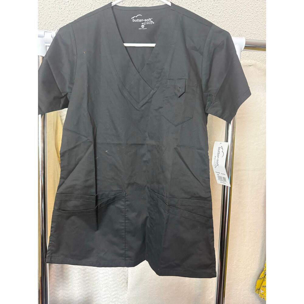 BN #42 NWT Butter-Soft Stretch Scrub Top XS black – Uniform Advantage